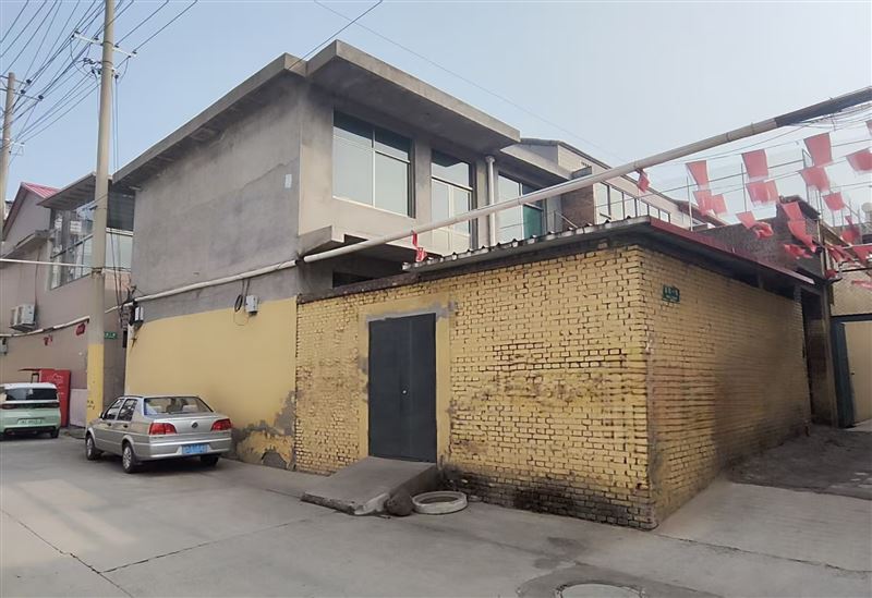 房屋出租： 雅园对过，向阳路北，英西1巷，两层带院